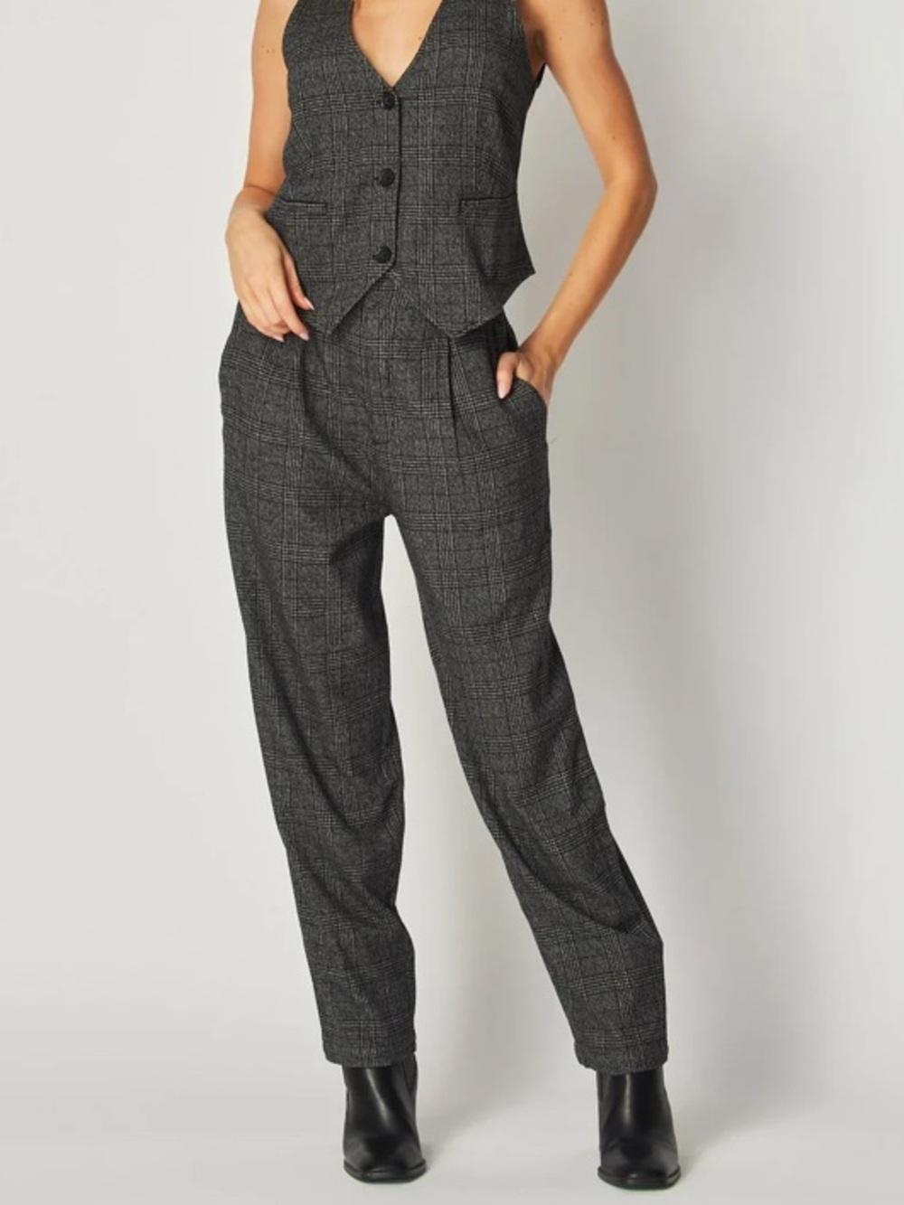 Bella Dahl Relaxed Pleat Front Trouser Black and Gray Houndstooth Plaid Pants S